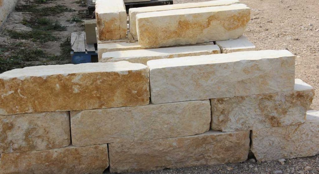 Choosing The Right Sized Limestone Blocks For Your Needs – Greenhouse ...